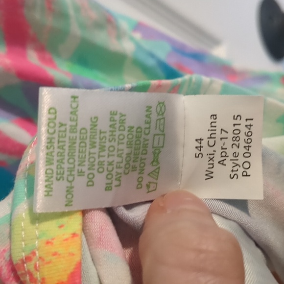 Lilly Pulitzer Neon Multi-Color Print Romper | Size Small - Picture 7 of 7